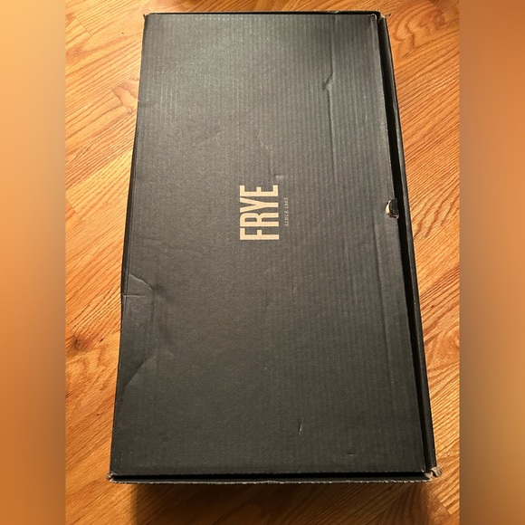 Frye Jackie Button Boot - Picture 10 of 11